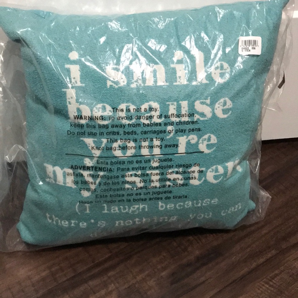 Throw pillow